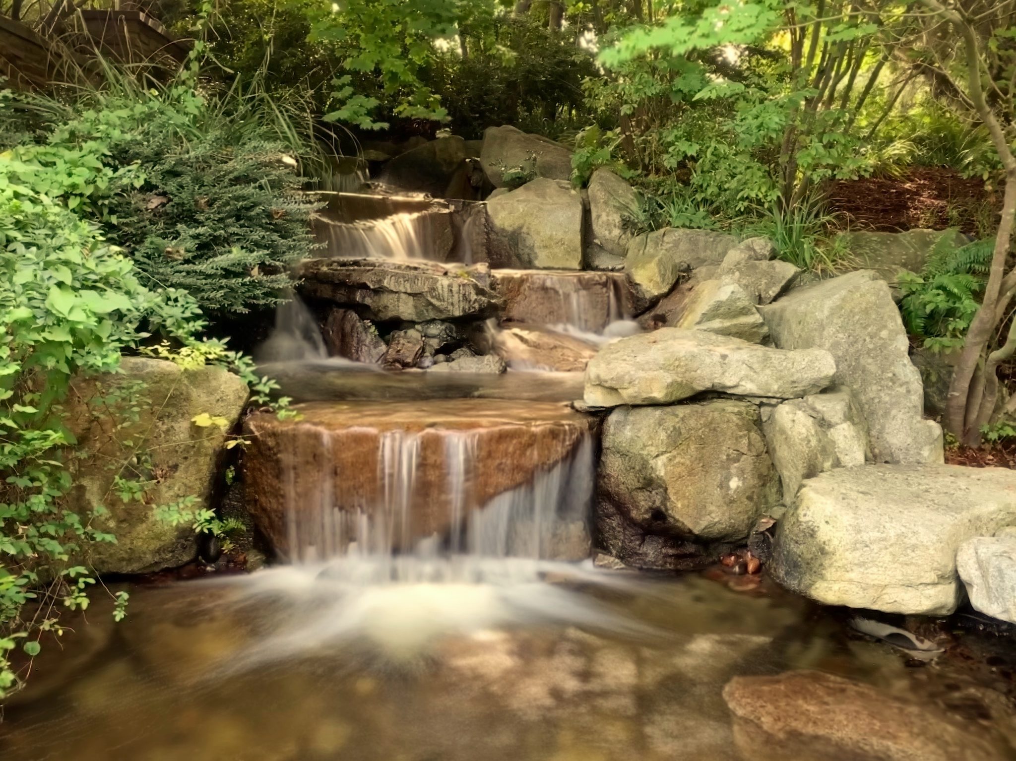 a Live iPhoto of a waterfall