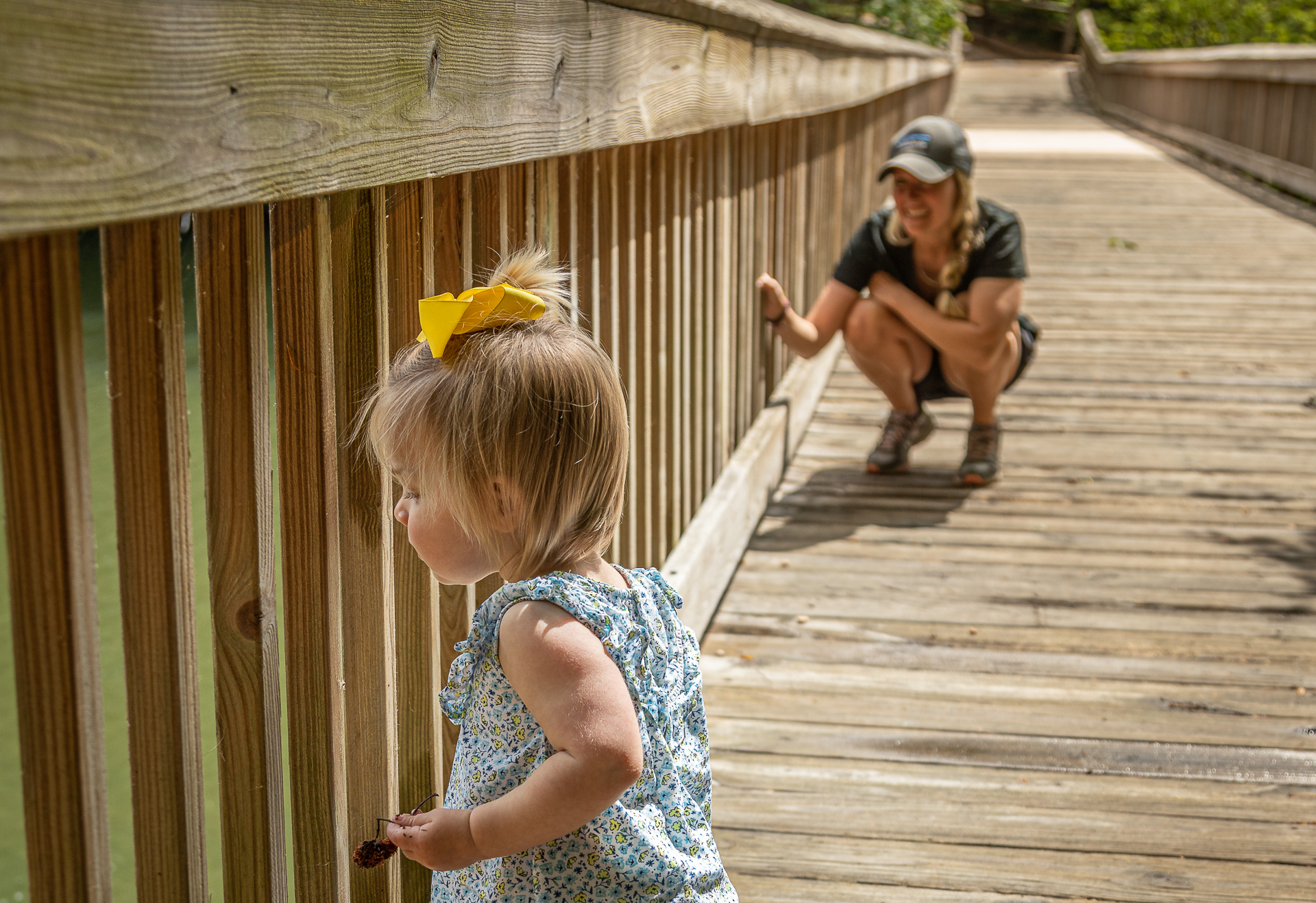 Controlling your aperture for better shots of a mother and child