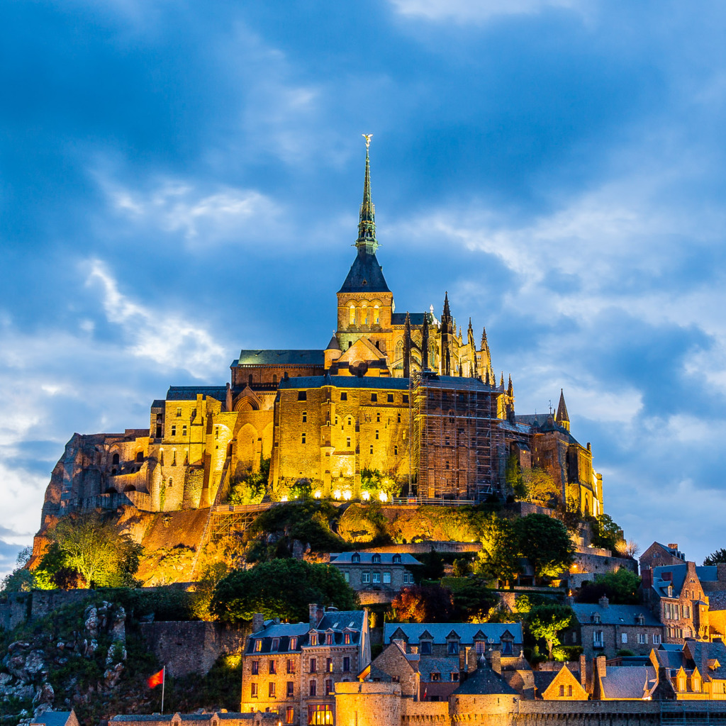This photo of Mont Saint Michel at Dusk would make a great Father's Day gift.