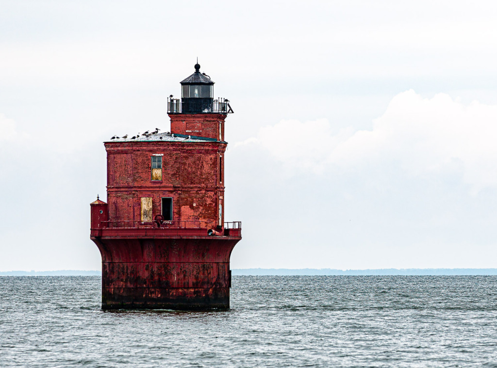 Wolf Trap Lighthouse on the Chesapeake Bay with Exposure Compensation applied.